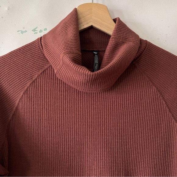 Kuhl Top Size Small Petra Turtleneck Cinnamon Brown Waffle Knit Long Sleeve - Picture 2 of 11